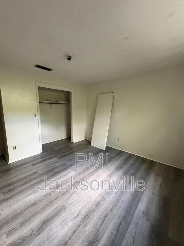 Building Photo - 5216 Seaboard Ave