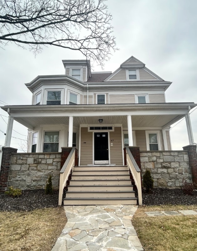 Building Photo - 67 Pleasant St