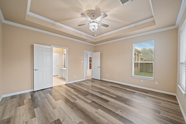 Building Photo - 5123 Shadow Breeze Ln