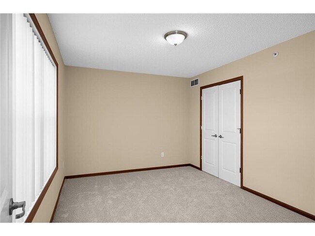 Building Photo - 15650 60th Ave N