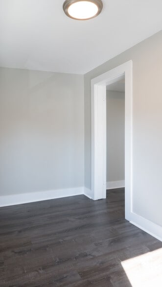 Building Photo - 268 Brown St