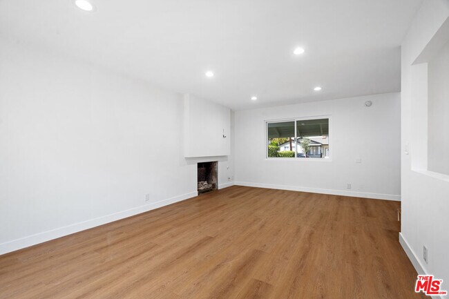 Building Photo - 12024 Alberta Dr