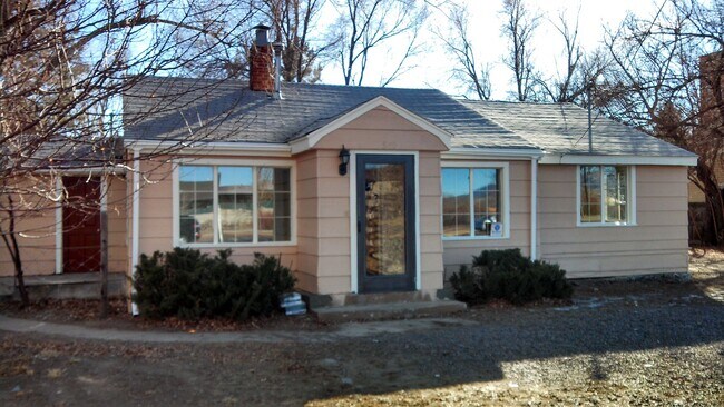 Building Photo - Beautiful Ranch-Style Home Near CU & Boulder Creek Path | Avail. August 1, 2026 (Pre-Lease)
