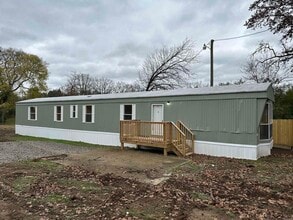 Building Photo - 2712 Spring St