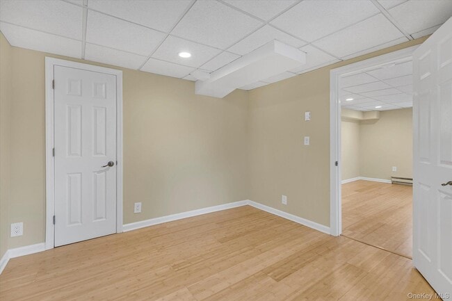 Building Photo - 11 Doris Ct