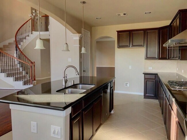 Building Photo - 20111 Ivory Valley Ln