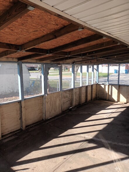 Building Photo - 7519 Harshmanville Rd