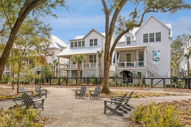 Building Photo - 9013 Stern Aly