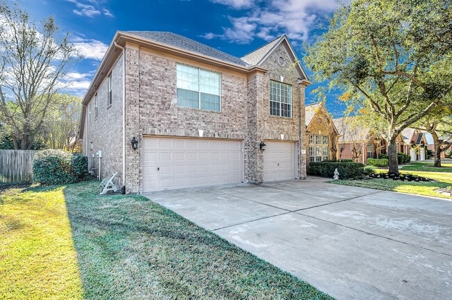 Building Photo - 23207 Willow Pond Pl