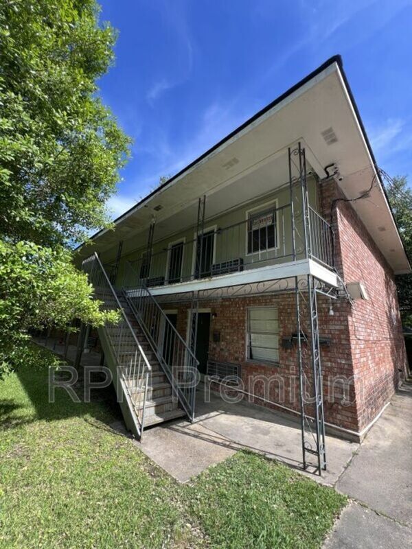 Building Photo - 4114 Florida St