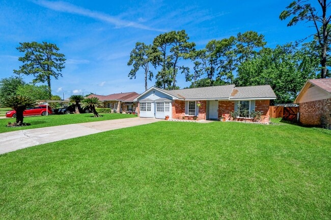 Building Photo - 7414 Battlewood Dr