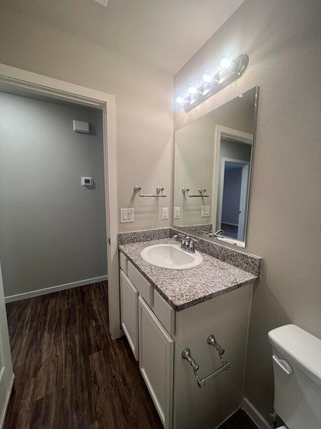 Building Photo - 2101 Kirksey Ave