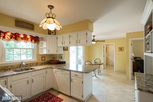 Building Photo - 3715 Valerie Carol Ct