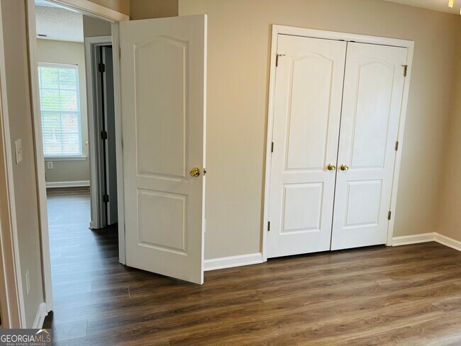 Building Photo - 227 Darby's Crossing Ct