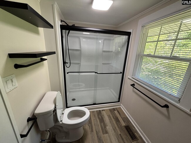 Building Photo - 161 Columbia Ave