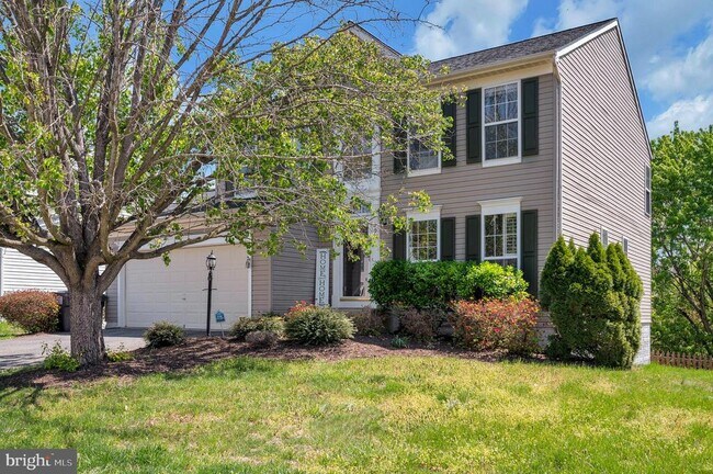 Building Photo - 30 Aurelie Dr