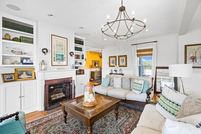 Building Photo - 15 Sheldon Rd