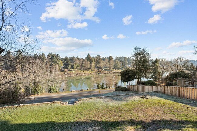 Building Photo - Lake Oswego Four Bedroom Home with View of...