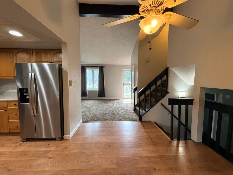 Kitchen-Dining-Front Door - 5879 S Oak St
