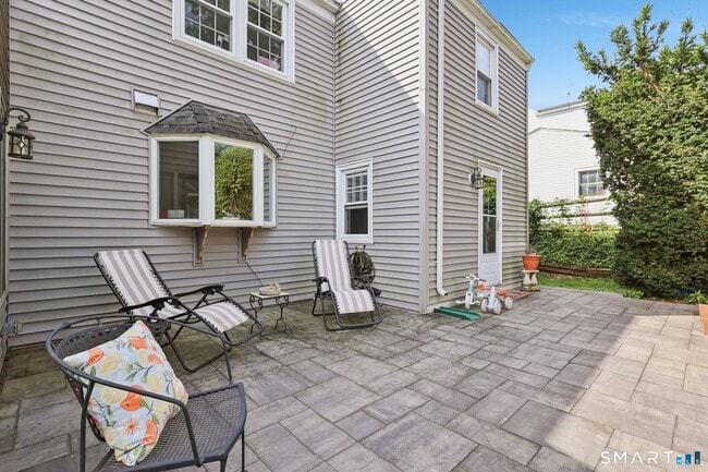 Building Photo - 104 Bentwood Rd