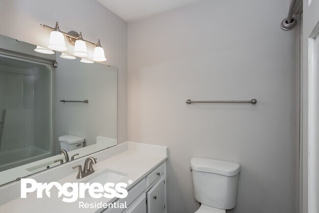 Building Photo - 363 Honeycutt Dr SE