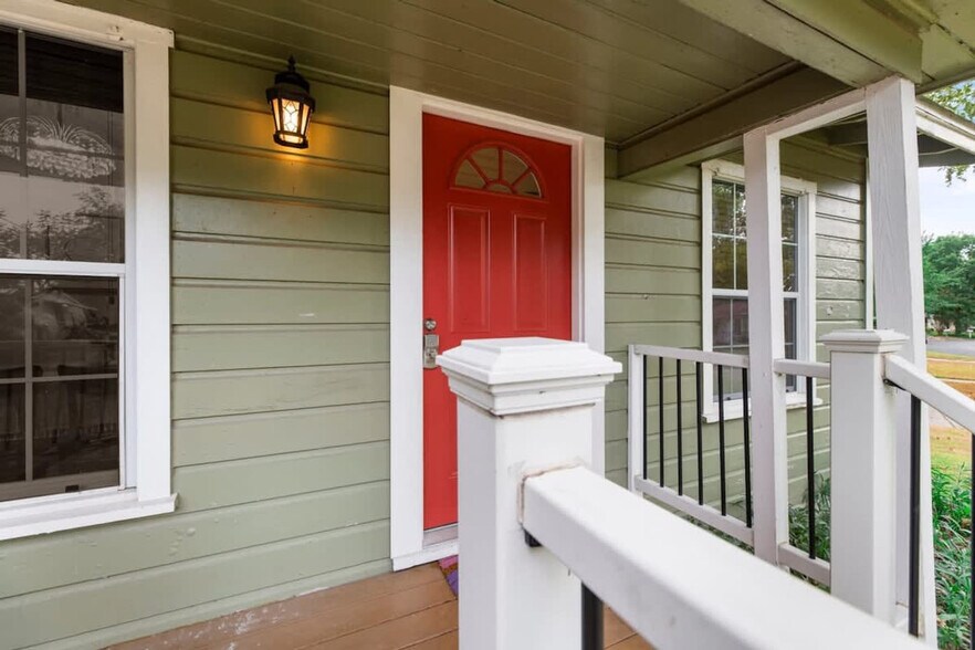 Building Photo - 4501 Banister Ln