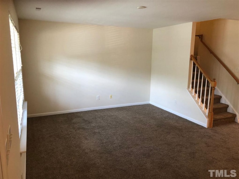 Building Photo - 7938 Averette Hill Dr