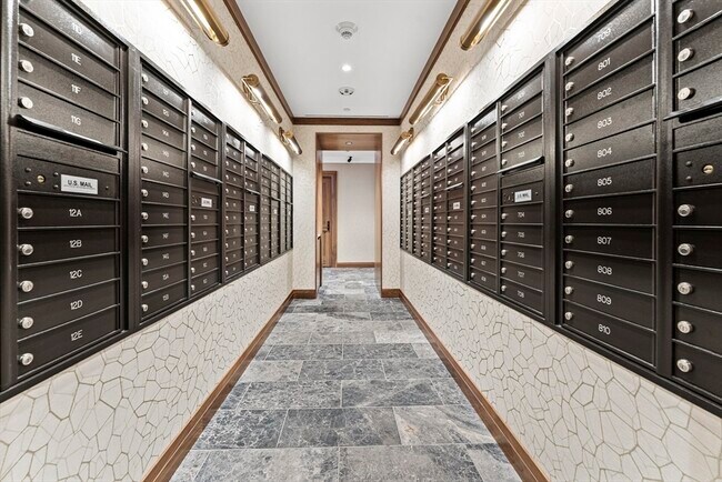 Building Photo - 3 Avery St