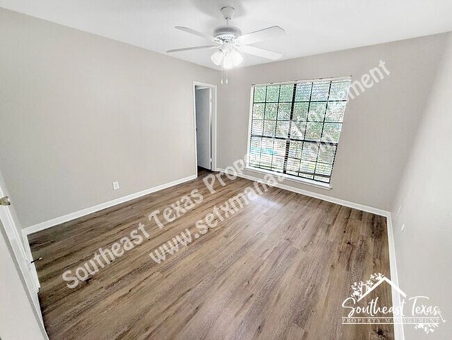 Building Photo - 1620 Wellington Pl