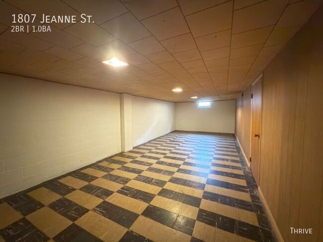 Building Photo - 1807 Jeanne St