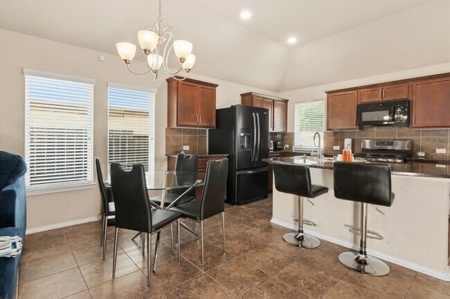 Building Photo - 7006 Whitlow Wonder Ln