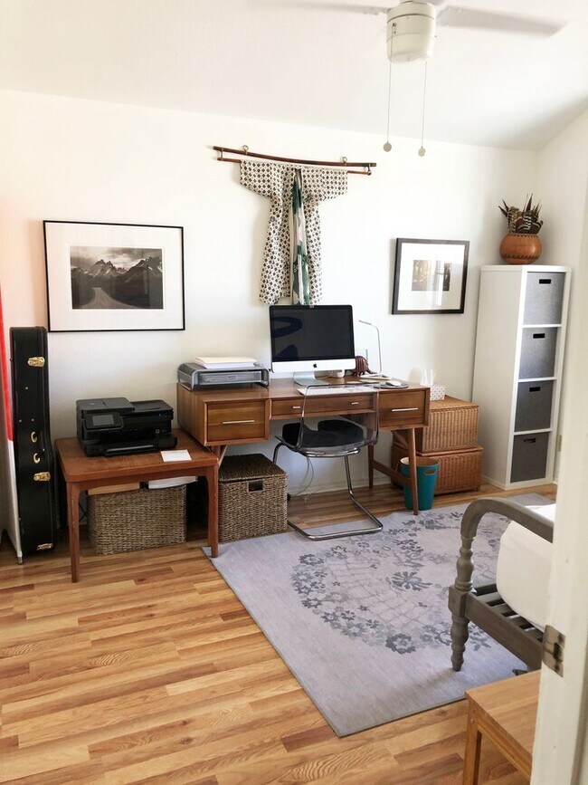 Building Photo - 3-BEDROOM IN CASTLE HILLS FOREST