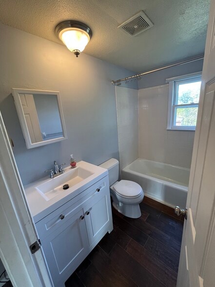Building Photo - 29 Beauregard St