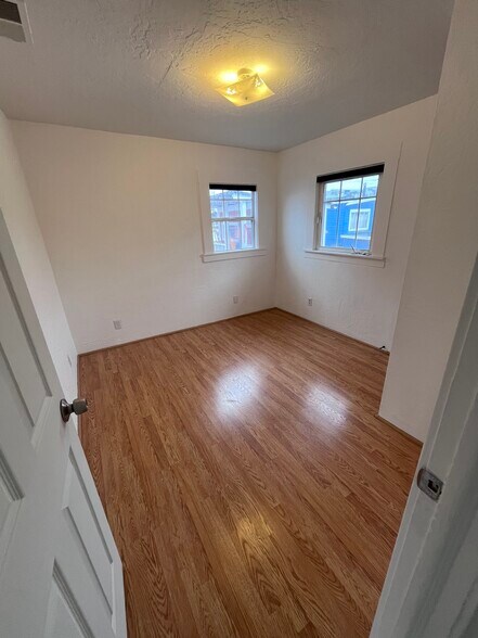Building Photo - 1172 Ocean Ave