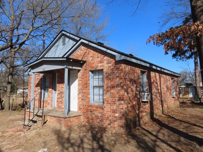 Building Photo - Charming 2 Bedroom, 1 Bathroom House in Tyler!