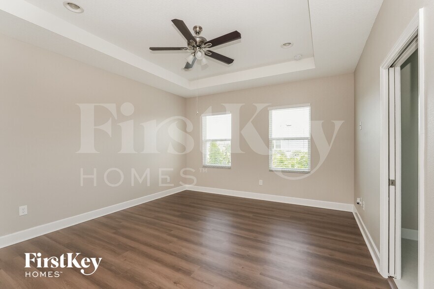 Building Photo - 7512 Lantern Park Ave