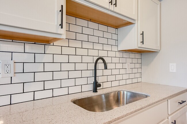 Building Photo - 3001 N 3rd