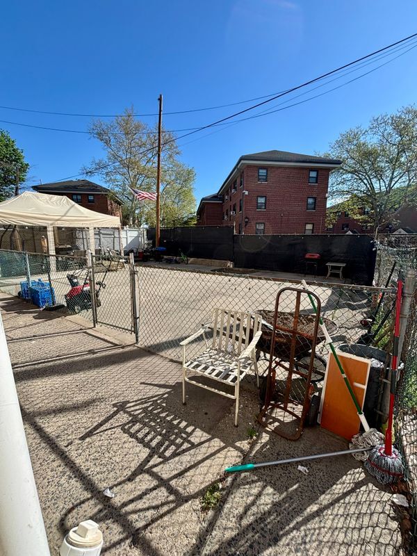 Building Photo - 7 Franklin Ave