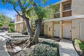 Building Photo - 80 Lakepines-