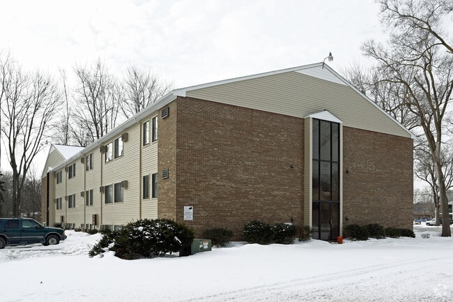 Primary Photo - McGregor Meadows Apartments