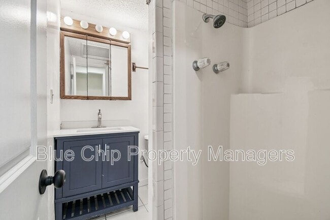 Building Photo - 43 Aegean Ave