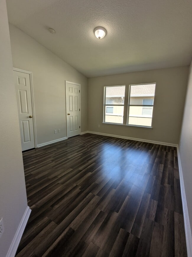 Building Photo - 12996 High Tide Blvd