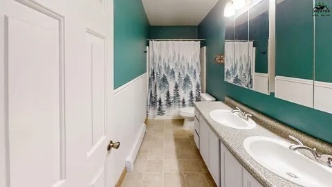 Building Photo - 2580 Roxanne St