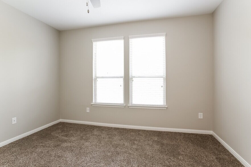 Building Photo - 10339 Dawson Hill Lane