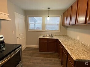 Building Photo - 2BR/1BA Apartment for Rent
