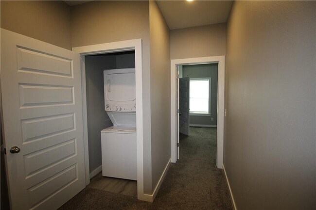 Building Photo - 2711 Vinson Rd