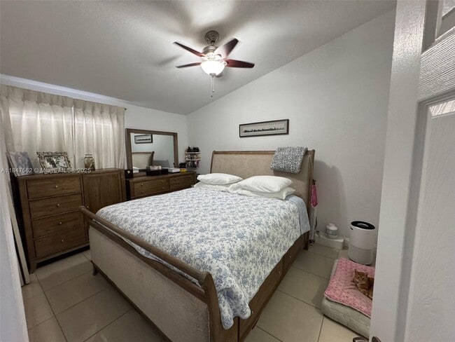 Building Photo - 6405 SW 132nd Ct Cir