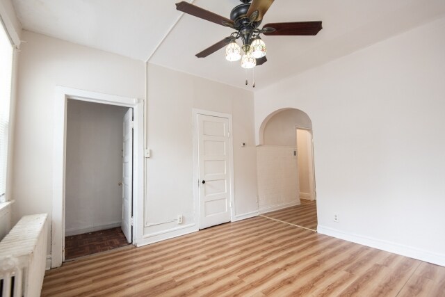 Building Photo - 2425 N Racine Ave