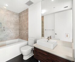 Building Photo - 455 S Van Ness Ave