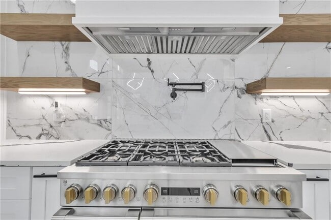 Building Photo - 3671 Hamilton Mill Rd